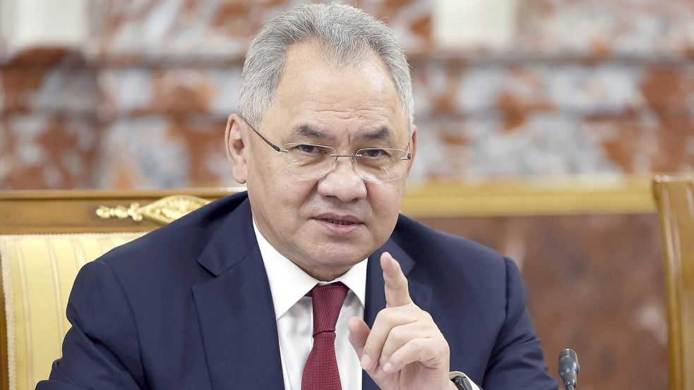 Als Teil ihres Abwehrkampfes nimmt die Ukraine zunehmend Ziele im russischen Hinterland ins Visier. Russland spürt das, wie Schoigu nun einräumte. (Archivbild) Foto: Dmitry Astakhov/Pool Sputnik Gov