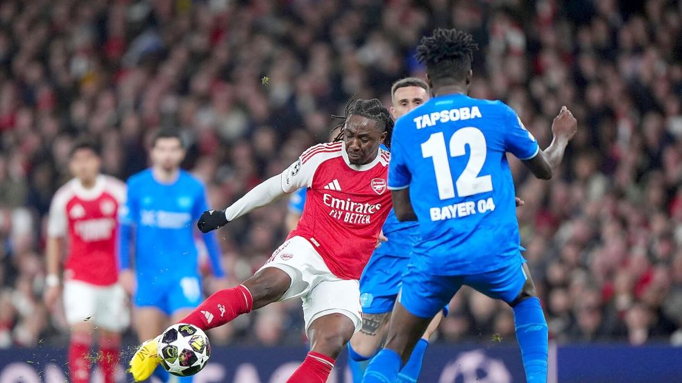 Trifft für Arsenal zur Führung: Eberechi Eze Foto: Bradley Collyer
