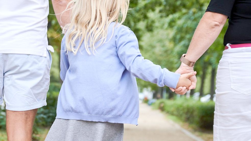 Familie und Kinder machen laut einer Umfrage viele Menschen in Deutschland glücklich. (Symbolbild) Foto: Annette Riedl