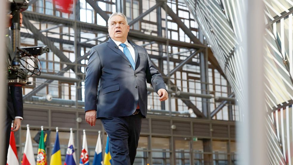 Will im Streit um das Milliarden-Darlehen für die Ukraine hart bleiben: Ungarns Ministerpräsident Viktor Orban. Foto: Geert Vanden Wijngaert/AP/dpa