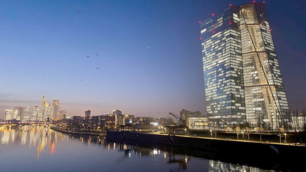 Der EZB-Rat hat die Leitzinsen im Euroraum seit Monaten unverändert gelassen. (Archivbild) Foto: Boris Roessler