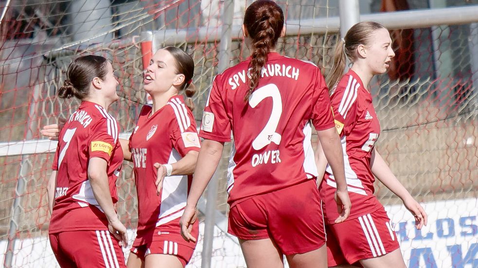 Den zehnten Sieg im 14. Spiel feierte die SpVg Aurich. Foto: Helmut Vortanz