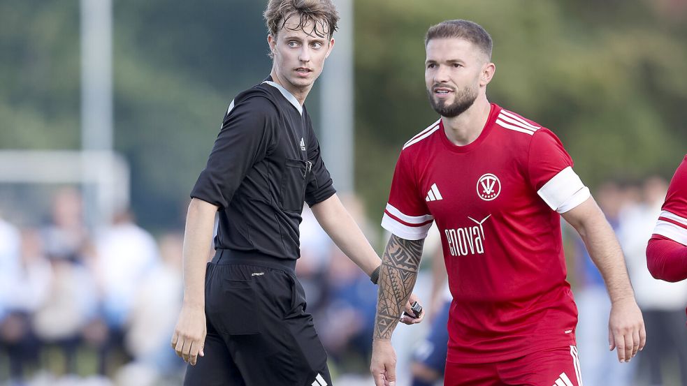 Kapitän Markus Winkler kehrte nach einer Verletzung ins Team zurück, musste aber verletzt ausgewechselt werden. Archivfoto: Jens Doden/ Emden