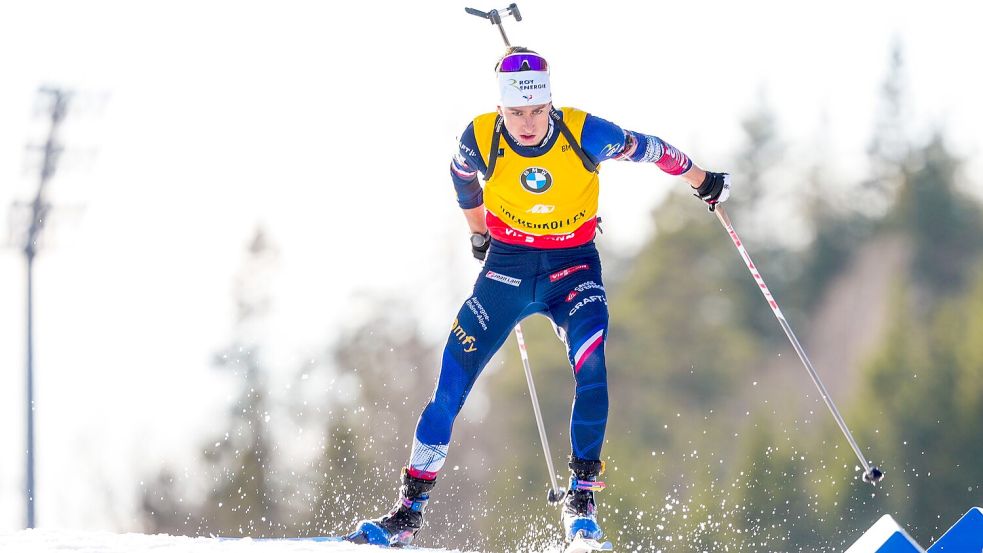 Éric Perrot sichert sich den Triumph im Gesamtweltcup. Foto: Heiko Junge/NTB/dpa