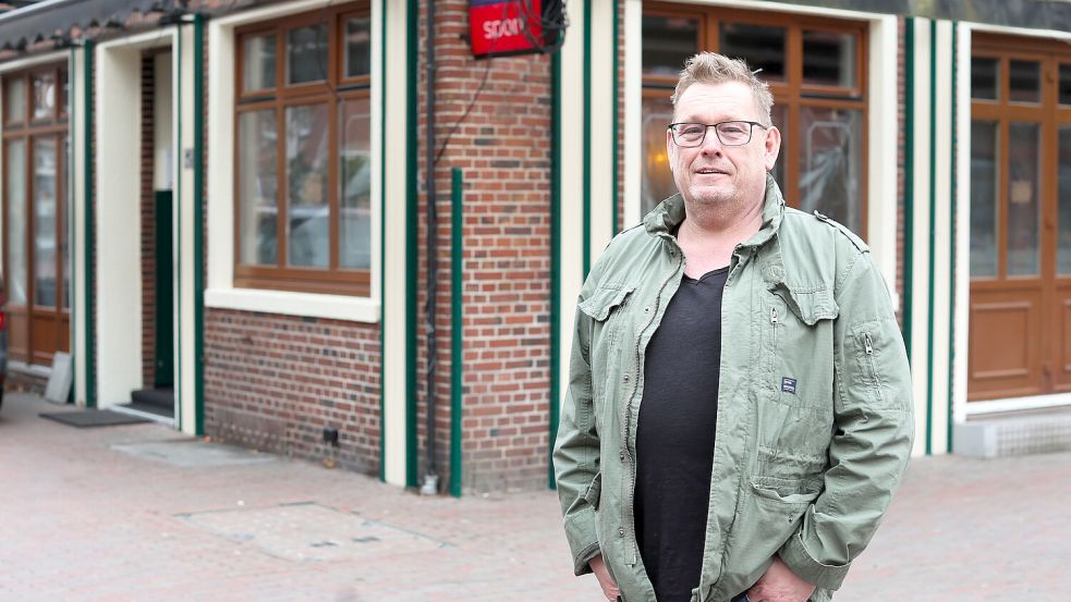 Liebt den Hamburger Kiez und Emden: „Alte Liebe“-Wirt Markus Kruse. Foto: Jens Doden/Archiv
