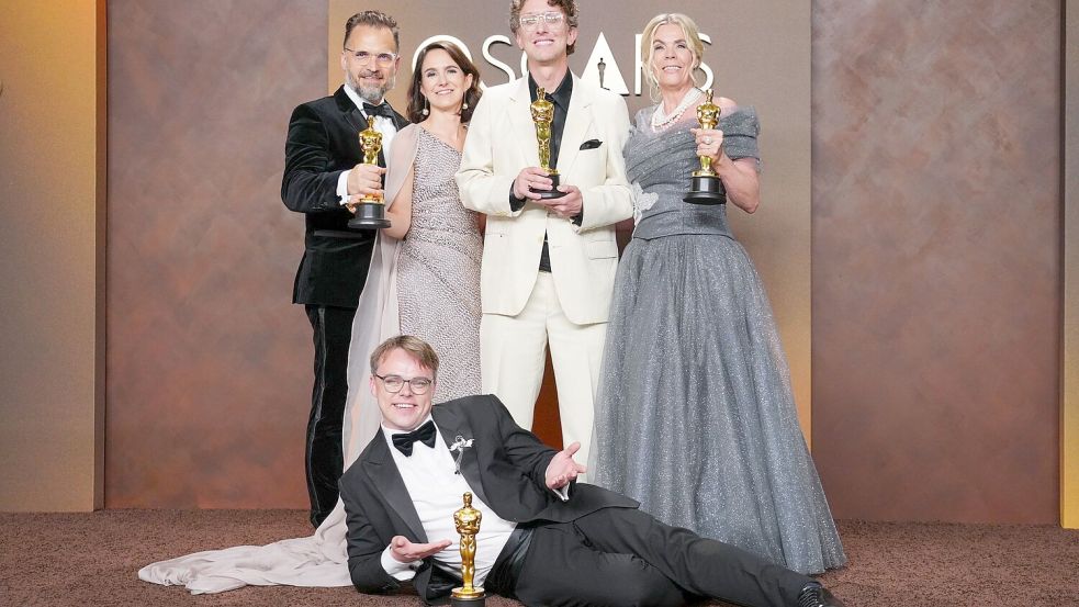 Der mit dem Oscar ausgezeichnete Dokumentarfilm „Ein Nobody gegen Putin“ steht bei kremlnahen Kräften als antirussisches Machwerk in der Kritik. (Archivbild) Foto: Jordan Strauss/Invision/AP/dpa