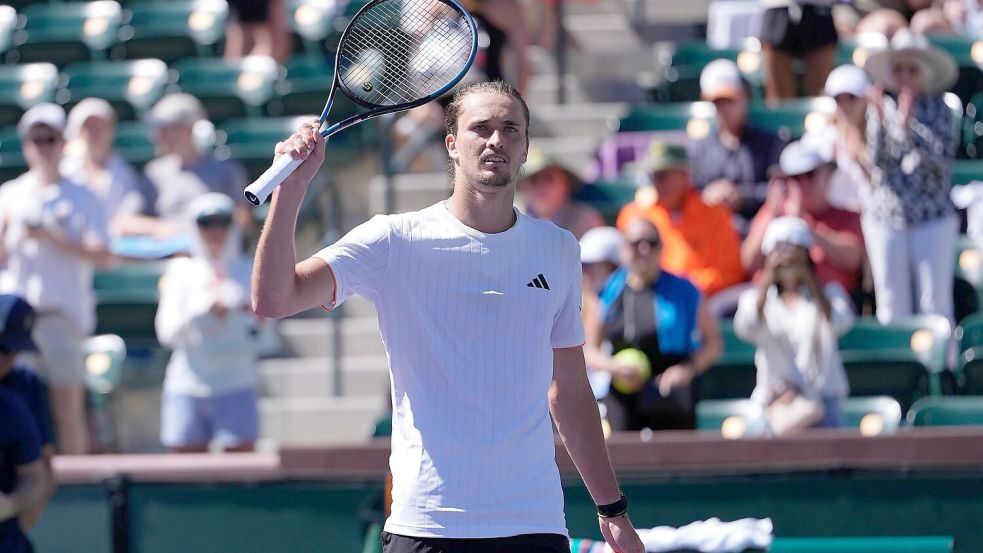 Alexander Zverev hat sein Auftaktspiel in Miami problemlos gewonnen. (Archivbild) Foto: Mark J. Terrill/AP/dpa