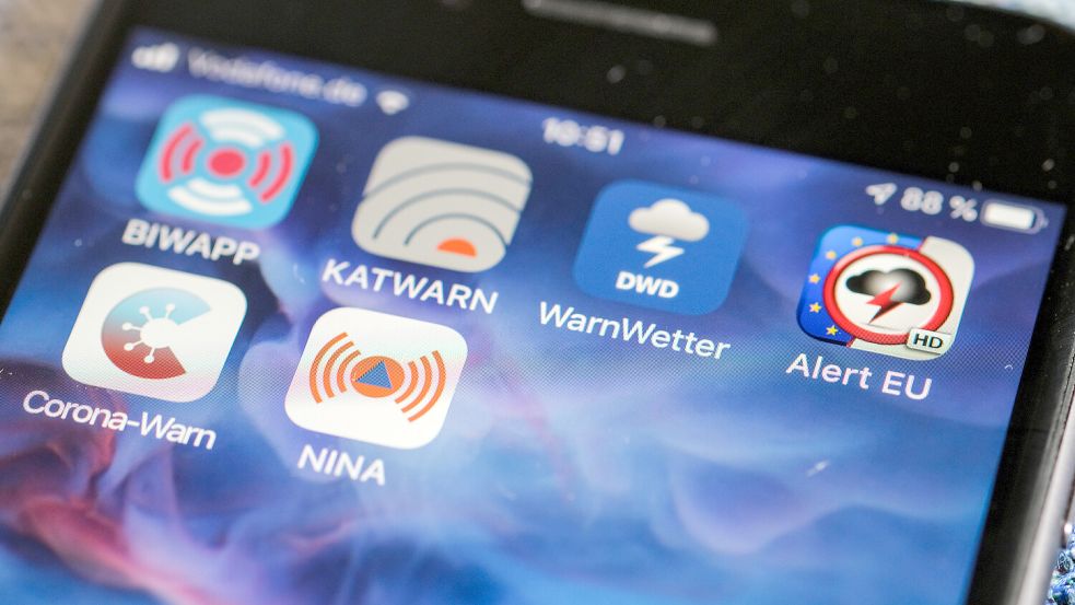 Mitte März wurde in Ostfriesland die App Katwarn getestet. Nicht alle App-Nutzer wurden alarmiert. DPA-Symbolfoto: Jens Kalaene