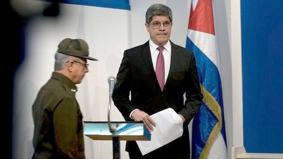 Kubas Vize-Außenminister: „Unser Militär ist stets bereit“. (Archivbild) Foto: Ramon Espinosa/AP/dpa