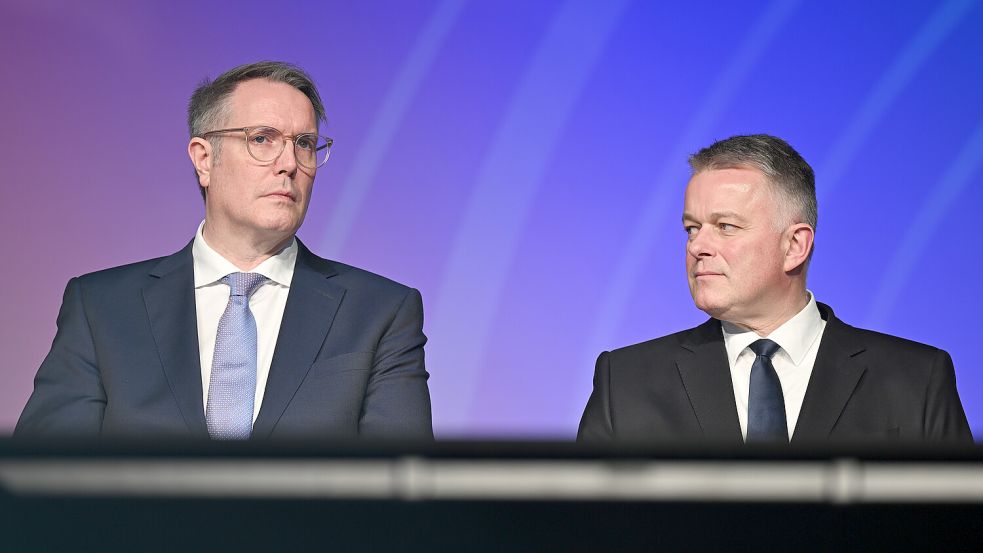 Die SPD des bisherigen Ministerpräsidenten Alexander Schweitzer (links) und sein mutmaßlicher Nachfolger Gordon Schnieder (CDU) werden wohl eine Koalition bilden. Foto: dpa/Michael Brandt