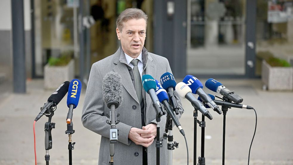 Premier Golob erhob nach der Wahl den Regierungsanspruch, es ist aber fraglich, ob im neuen Parlament die dafür nötige Mehrheit hat. Foto: Denes Erdos/AP/dpa