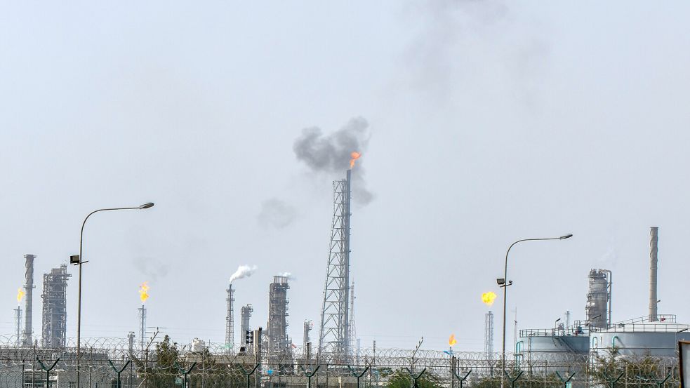 Als Reaktion auf Öl-Preissteigerungen beschloss die IEA Mitte März, 426 Millionen Barrel Öl ihrer Notvorräte freizugeben. Foto: AP