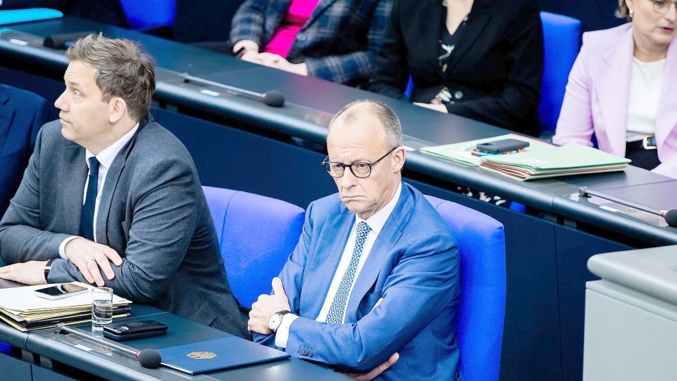 Diese beiden bleiben zunächst zusammen an der Spitze der Regierung. Foto: Christoph Soeder/dpa