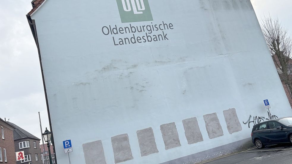Hier kann gebaut werden: Die angrenzenden Fenster zum neuen Parkhaus sind bereits geschlossen.