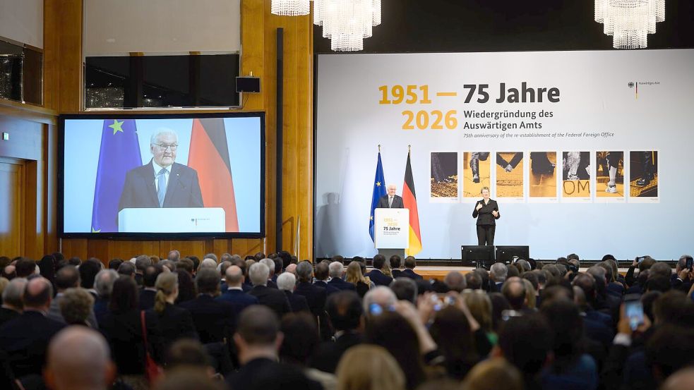 Bundespräsident Frank-Walter Steinmeier appelliert an die Mitarbeiter des Auswärtigen Amts: Verlieren Sie den Kompass nicht. Foto: Bernd von Jutrczenka/dpa