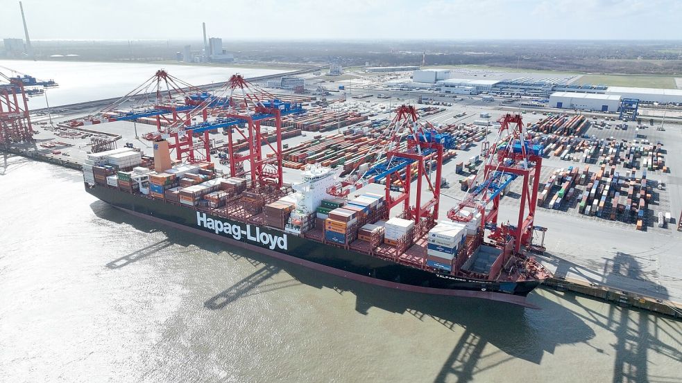 Containerumschlag im Seehafen Wilhelmshaven. Foto: Eurogate