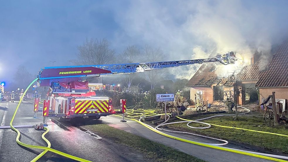 In Südgeorgsfehn ist am Dienstag ein Feuer in einem Wohnhaus ausgebrochen. Foto: Feuerwehr Uplengen