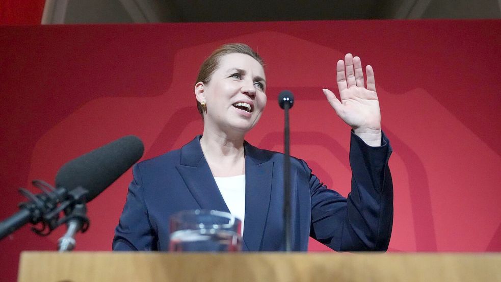 Mette Frederiksen will Dänemarks Regierungschefin bleiben. Foto: Sergei Grits/AP/dpa
