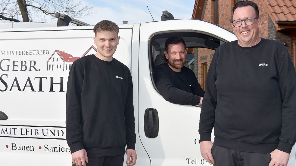 Die Brüder Wilko (rechts) und Tammo Saathoff (Mitte) sowie Marius Frey bilden ein starkes Team. Foto: Prins