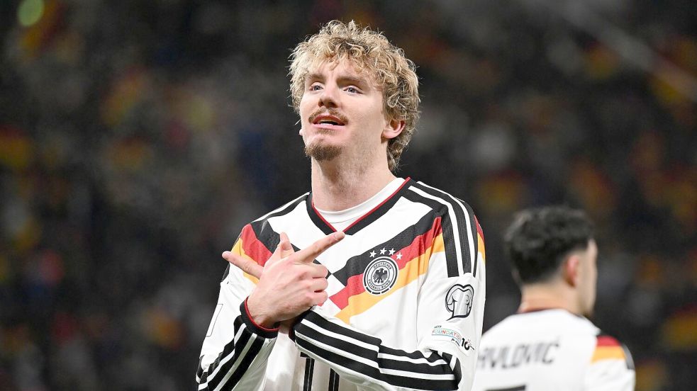 Nick Woltemade, hier beim Torjubel gegen die Slowakei im November, war mit vier Treffern der beste DFB-Schütze in der WM-Qualifikation. (Archivbild) Foto: Robert Michael