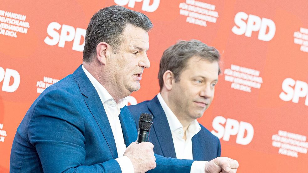 Ex-Minister Heil (l.) tritt Spekulationen entgegen, er komme als Nachfolger von SPD-Chef Lars Klingbeil (r.) in Betracht. Foto: Moritz Frankenberg