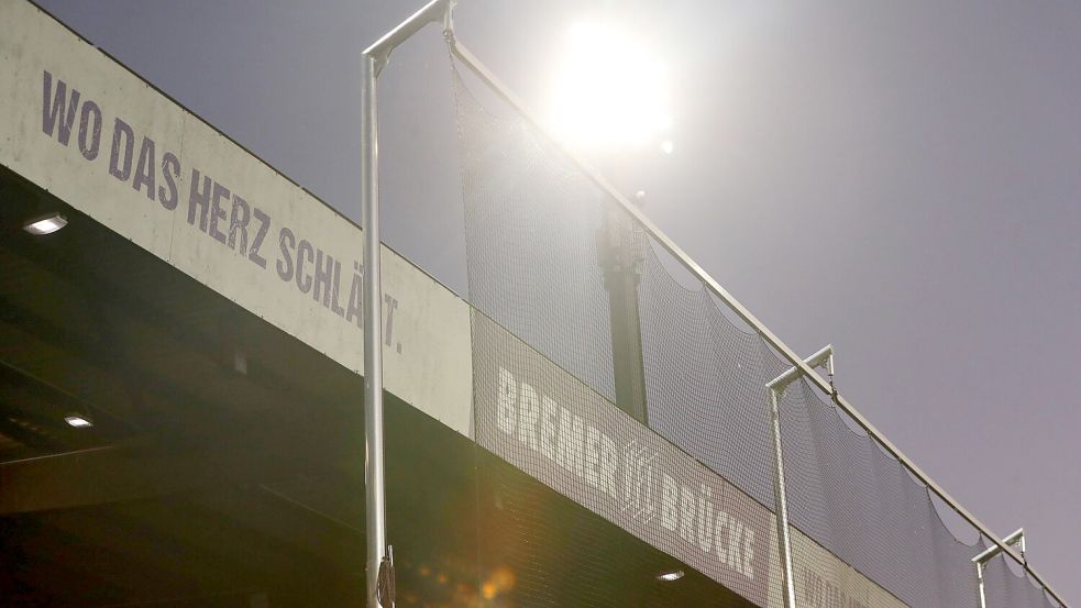 Das Stadion an der Bremer Brücke soll saniert werden. Die Linke in Osnabrück hat nun Beschwerde bei der EU-Kommission eingelegt. Foto: imago/Sven Sonntag