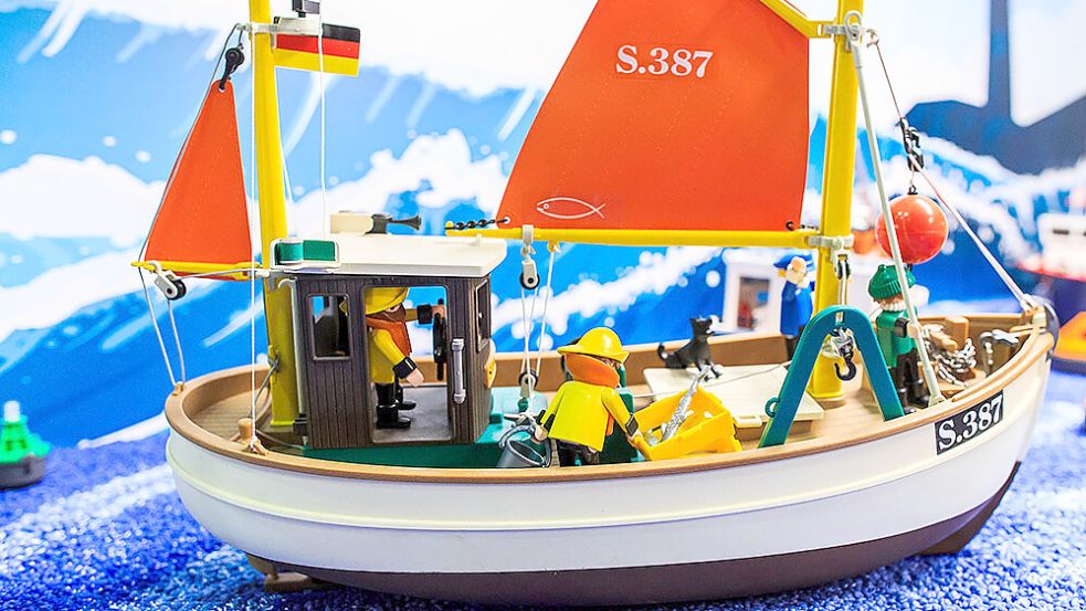 Oliver Schaffer kreiert mit PLAYMOBIL-Figuren im EEZ fantasievolle Landschaften. Fotos: Privat