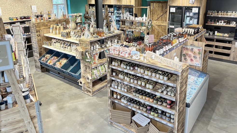 Viele leckere Produkte gibt es im Hofladen zu kaufen. Foto: Klever
