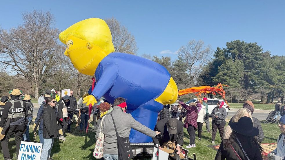 Die Demonstrationen stehen unter dem Motto „No Kings“. Foto: Anna Ringle