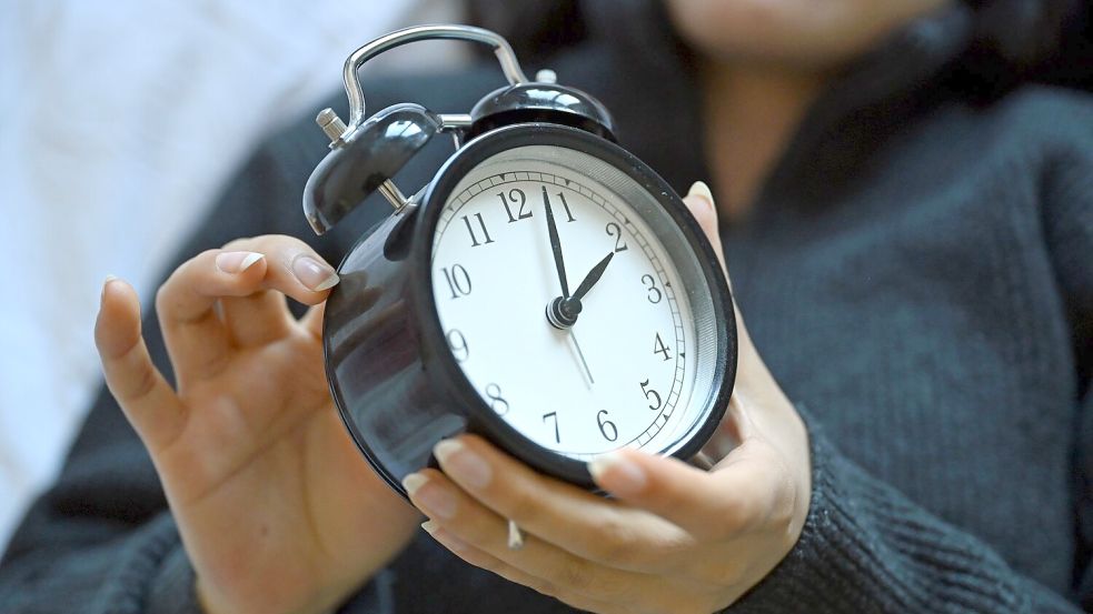 Die Sommerzeit hat in Deutschland begonnen. Foto: Elisa Schu/dpa