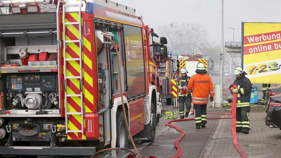 Noch ist völlig unklar, warum das Feuer ausbrechen konnte. Foto: Philipp von Ditfurth