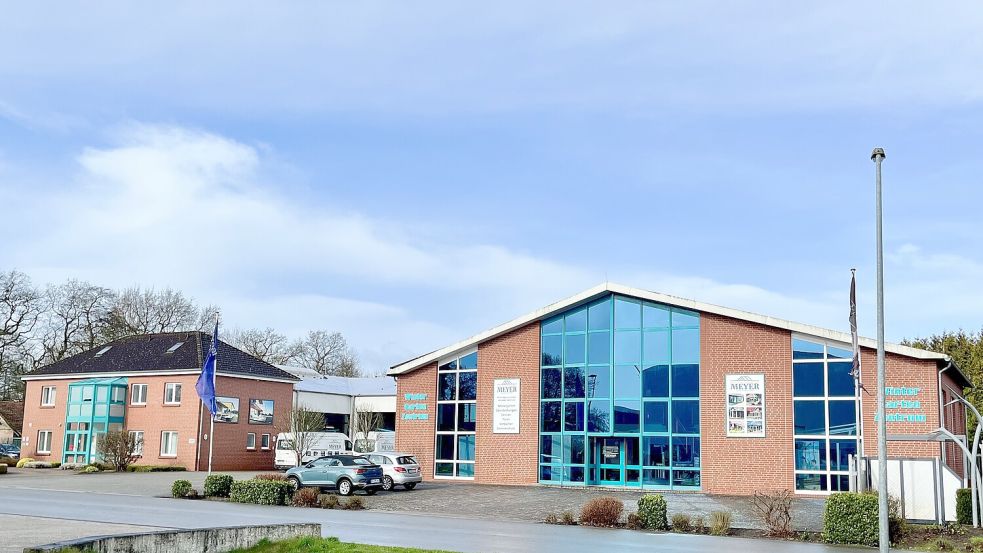 Die Firma Wintergartenzentrum Elementebau Meyer GmbH aus Ihrhove feiert in diesen Tagen das 30-jährige Bestehen. Foto: Bleeker