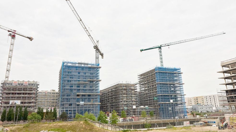 Auf den deutschen Baustellen gilt ab April ein bundesweit einheitliches Tarifgefüge. Foto: Georg Wendt