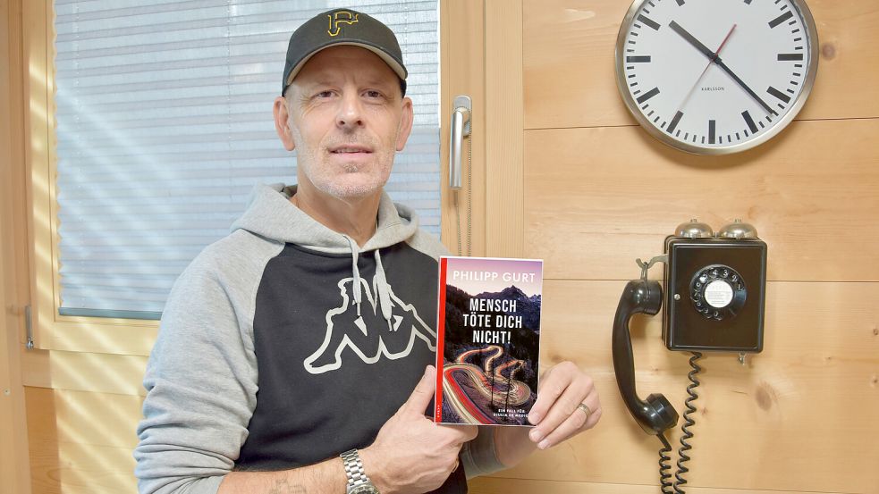 Der Schweizer Krimiautor Philipp Gurt mordet in seinem neuen Roman „Mensch töte dich nicht“ unter anderem in Greetsiel. Foto: Privat