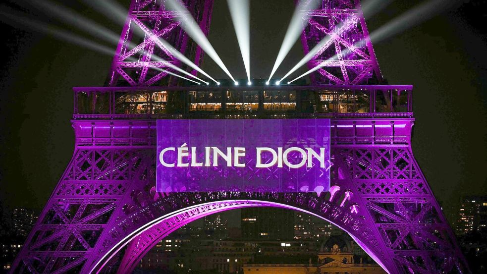 Etliche Fans verfolgten die Ankündigung. (Archivbild) Foto: Anna Kurth/AFP/dpa