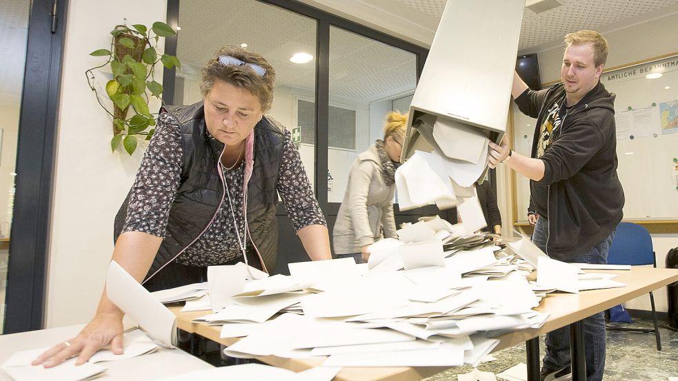 Für die Kommunalwahl im September werden Helfer gesucht. Symbolfoto: Jens Doden