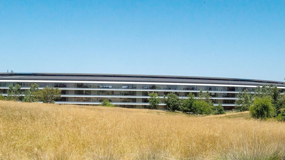 Im weiträumigen Innengelände der ringförmigen Zentrale ist Platz für eine Bühne. (Archivbild) Foto: Andrej Sokolow