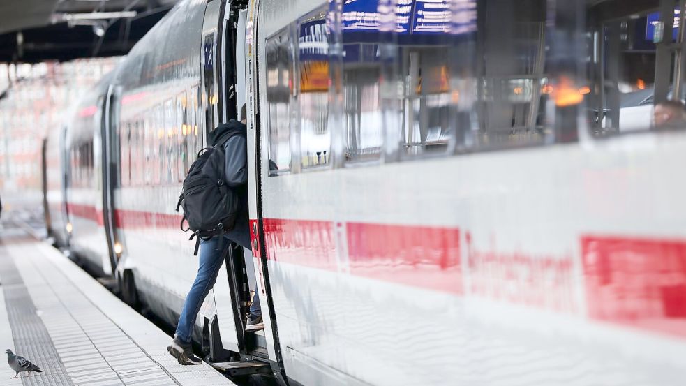 Die Deutsche Bahn verzeichnete 2025 einen Verlust von rund 2,3 Milliarden Euro. (Symbolbild) Foto: Christian Charisius