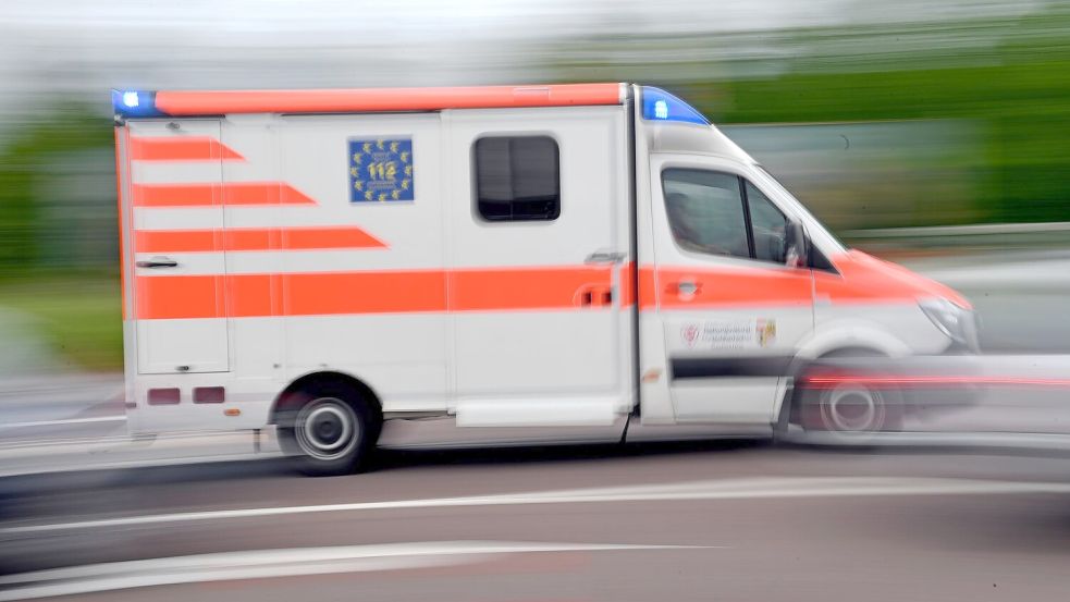 Eine deutsche Touristin wurde in Griechenland von einem herabstürzenden Balkon getroffen und starb. (Symbolbild) Foto: Hendrik Schmidt