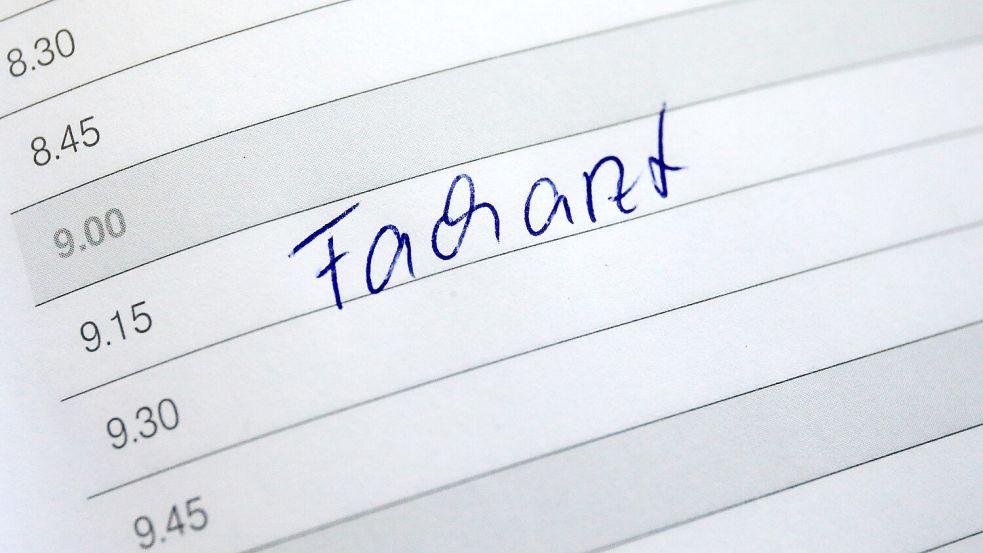 Wer in Deutschland einen Facharzttermin braucht, muss häufig viel Geduld haben. (Symbolfoto) Foto: Jens Wolf/dpa-Zentralbild/dpa