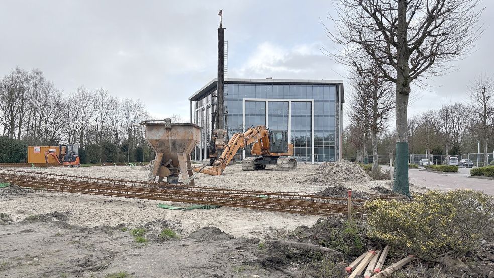 Die Arbeiten am Neubau der EQ-3 AG haben bereits begonnen. Foto: Jonas Bothe