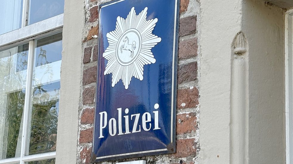 Die Polizei Norden hat den Leichnam zusammen mit der Feuerwehr entdeckt. Foto: Rebecca Kresse