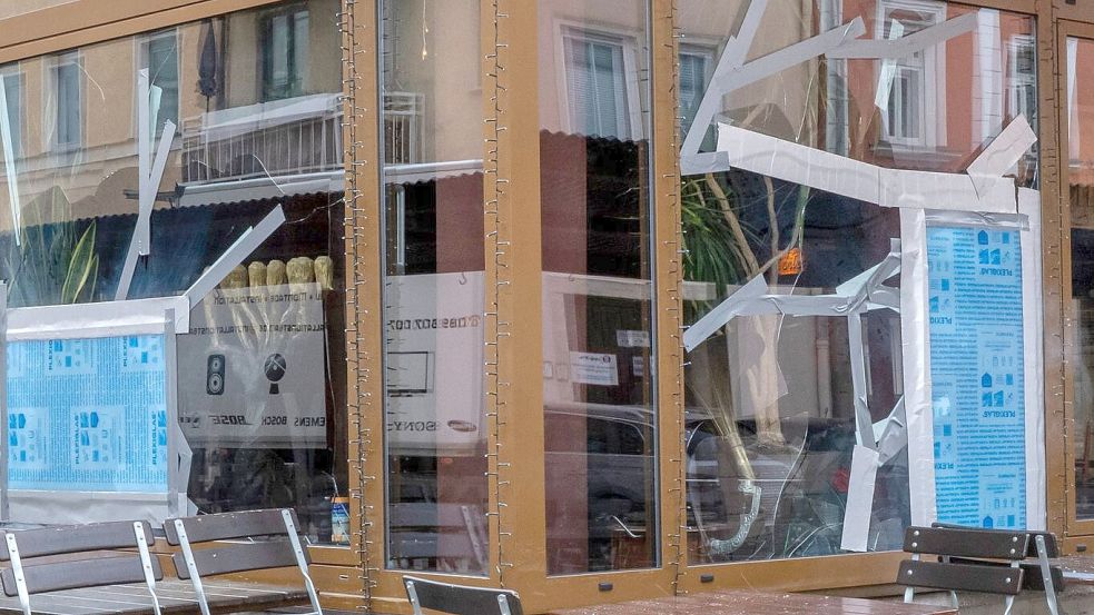 Es entstand ein Schaden von mehreren Tausend Euro. Foto: Peter Kneffel/dpa