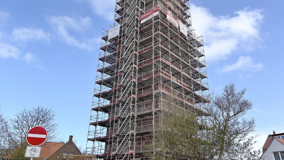 Seit Ende 2013 ist das Besteigen des Turms wegen Sicherheits- und Brandschutzmängel für den Publikumsverkehr verboten. Foto: Florian Ferber