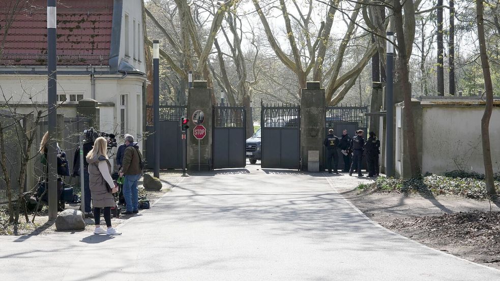 In der Villa Borsig am Tegeler See im Norden Berlins sollen die Spitzen der Koalition zu Beratungen zusammengekommen sein. Bestätigt wird das bisher nicht. Foto: Sven Kaeuler