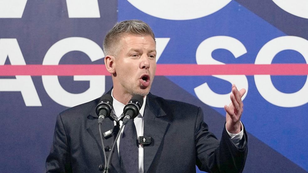 Am Tag vor der Parlamentswahl in Ungarn wähnt sich Oppositionschef Magyar bereits als Sieger. Foto: Darko Bandic