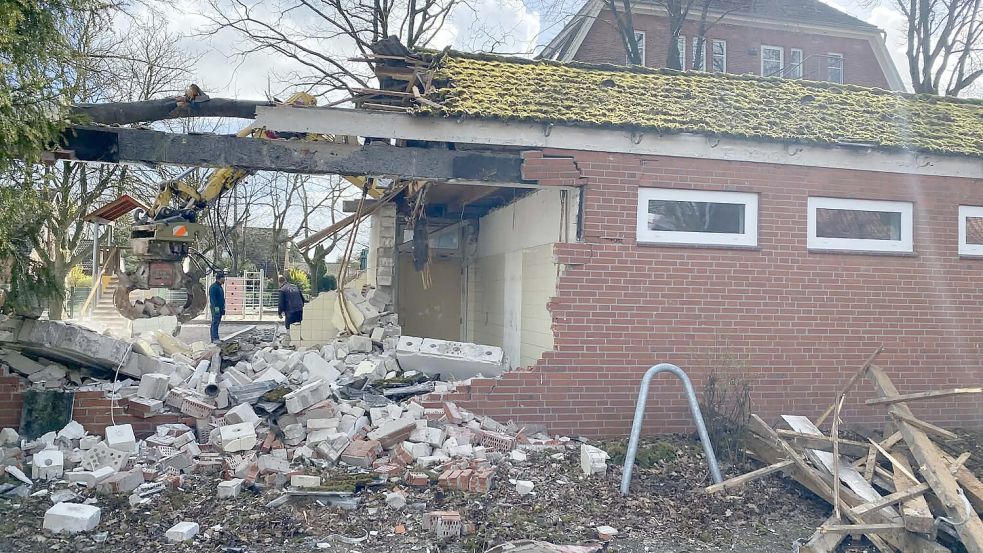 In den Osterferien wurde das Gebäude abgerissen. Foto: Ole Cordsen