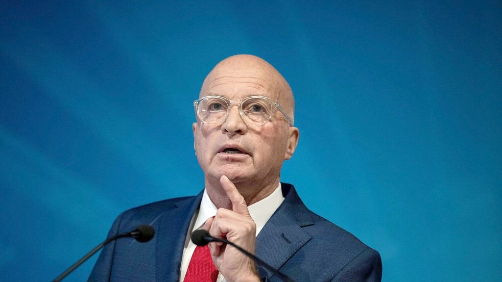 Der frühere Bundeswehroberst Rüdiger Lucassen tritt nach langen internen Querelen von seinem Amt als verteidigungspolitischer Sprecher der AfD-Fraktion zurück. (Archivbild) Foto: Fabian Strauch