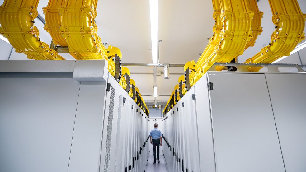 Mit der IT-Power wächst auch der Stromhunger: Rechenzentrum im Datacenter Leipzig. Foto: dpa/Jan Woitas