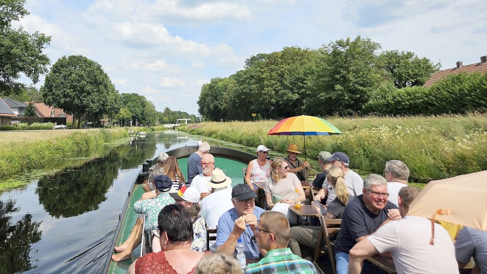 Die „MS Ella“ ist bald wieder auf dem Nordgeorgsfehnkanal unterwegs. Foto: Tourist-Information Uplengen